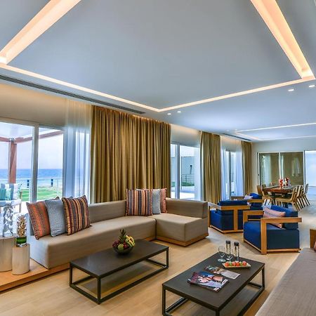 Sealine Beach, A Murwab Resort 메사이드 외부 사진 A suite at the hotel