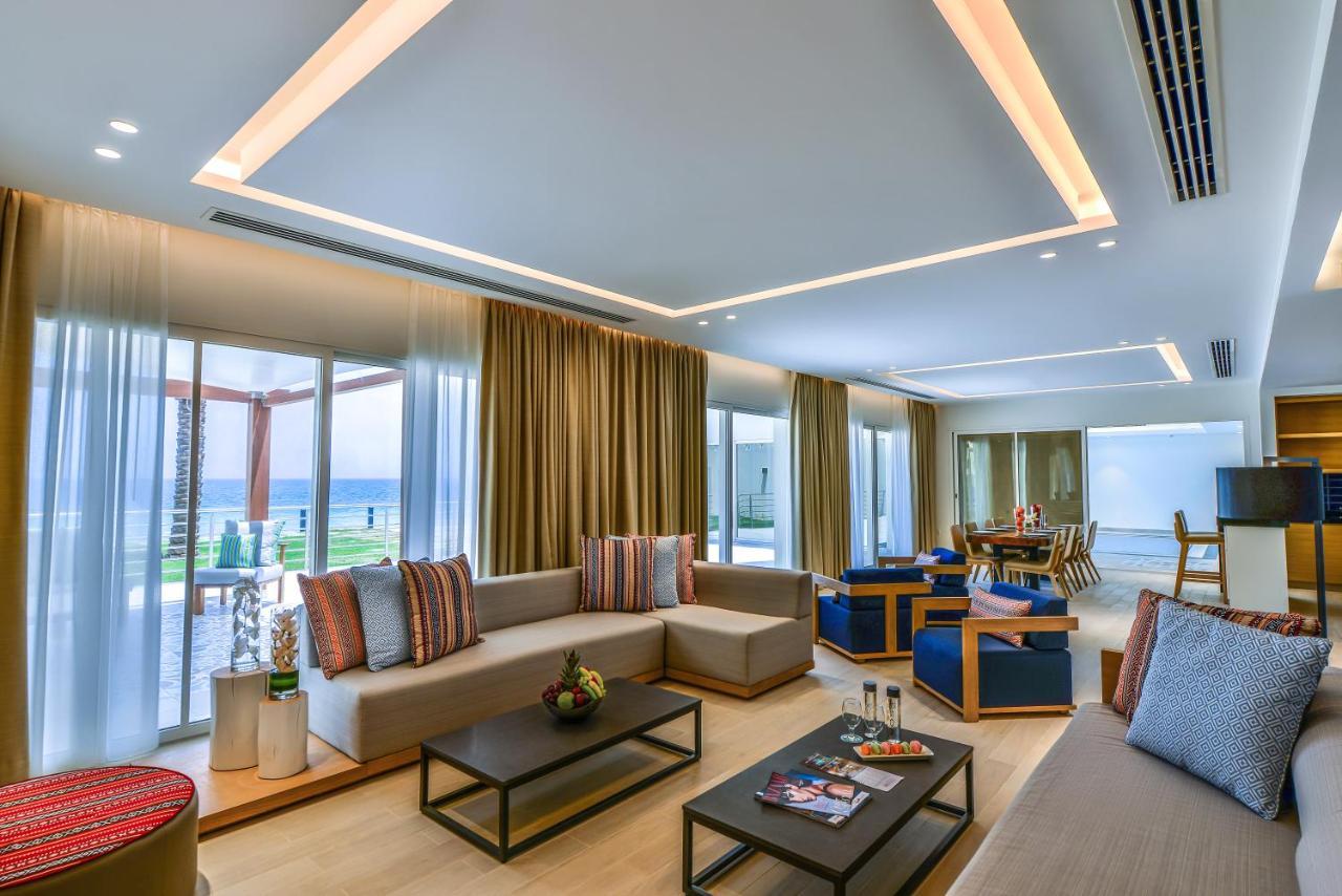 Sealine Beach, A Murwab Resort 메사이드 외부 사진 A suite at the hotel