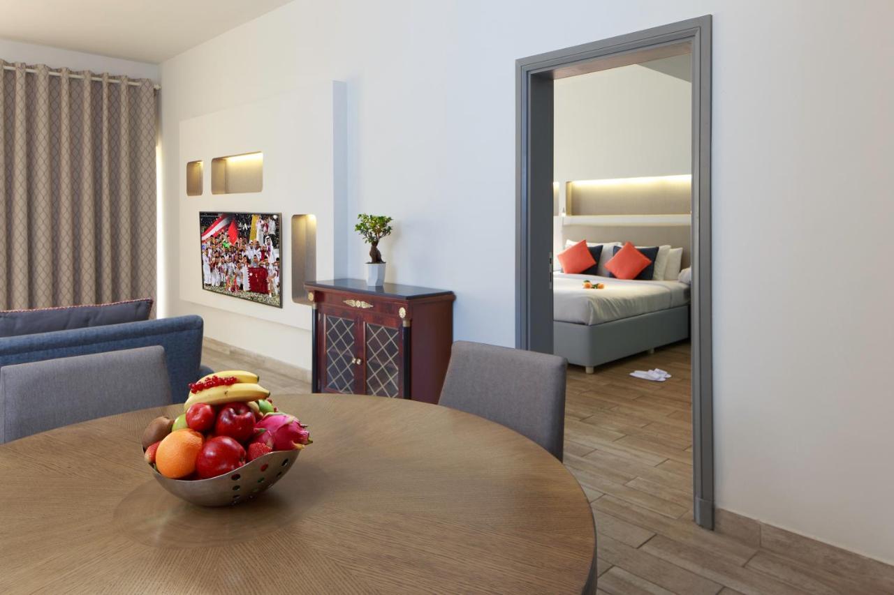 Sealine Beach, A Murwab Resort 메사이드 외부 사진 A typical apartment at the complex